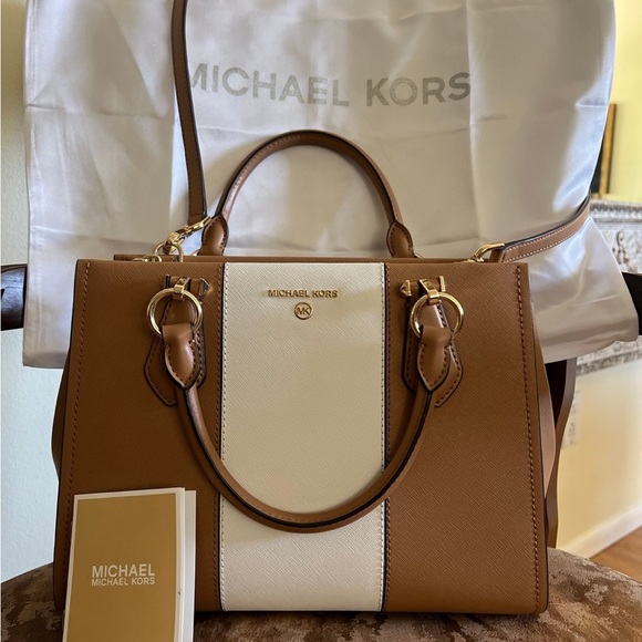 Michael Kors Marilyn medium bag color block pale peanut white - Picture 1 of 14